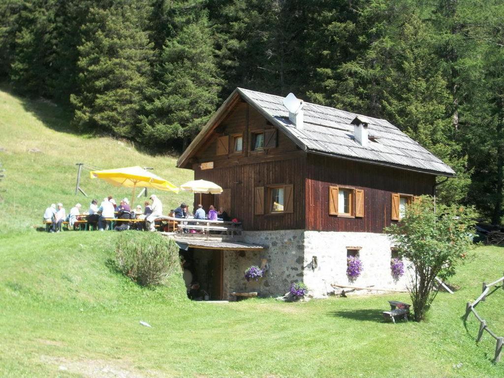Hotel Vallechiara Моена Екстериор снимка
