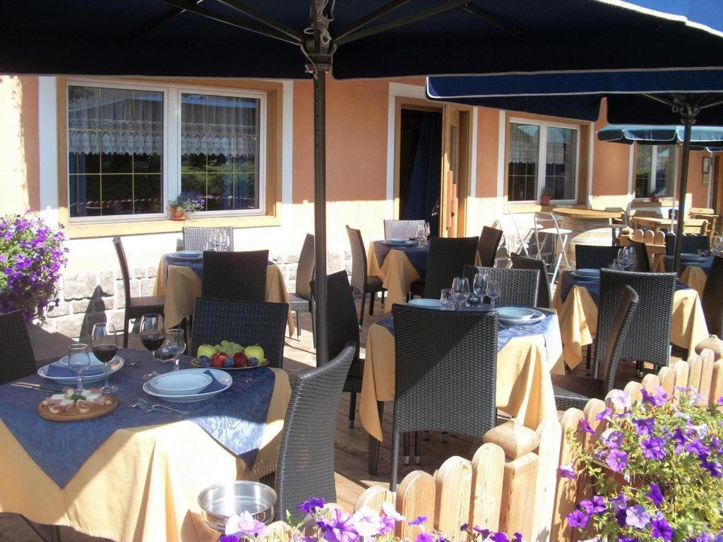Hotel Vallechiara Моена Екстериор снимка