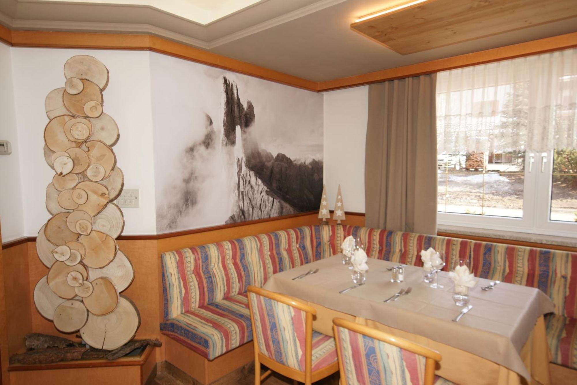 Hotel Vallechiara Моена Екстериор снимка